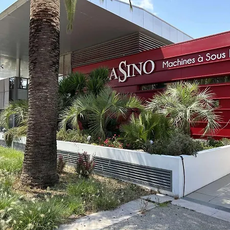 Appartement 4 Pers Avec Apercu Mer, Proche Plage, Terrasse, Parking Prive Et Clim A - Fr-1-226a-158 *
