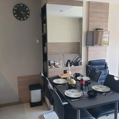 Lägenhet 4 Pers Avec Apercu Mer, Proche Plage, Terrasse, Parking Prive Et Clim A - Fr-1-226a-158