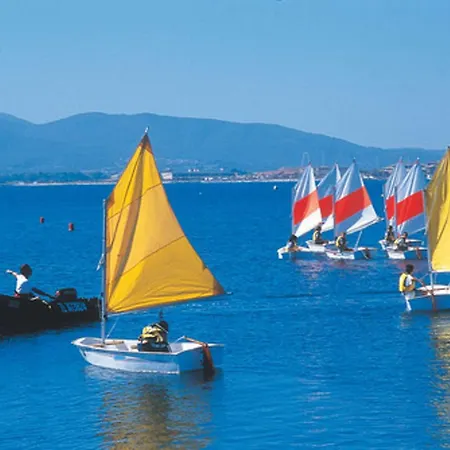 شقة 4 Pers Avec Apercu Mer, Proche Plage, Terrasse, Parking Prive Et Clim A - Fr-1-226a-158 *