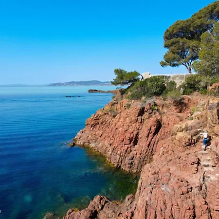 4 Pers Avec Apercu Mer, Proche Plage, Terrasse, Parking Prive Et Clim A - Fr-1-226a-158 شقة *