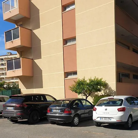 4 Pers Avec Apercu Mer, Proche Plage, Terrasse, Parking Prive Et Clim A - Fr-1-226a-158 Lägenhet *